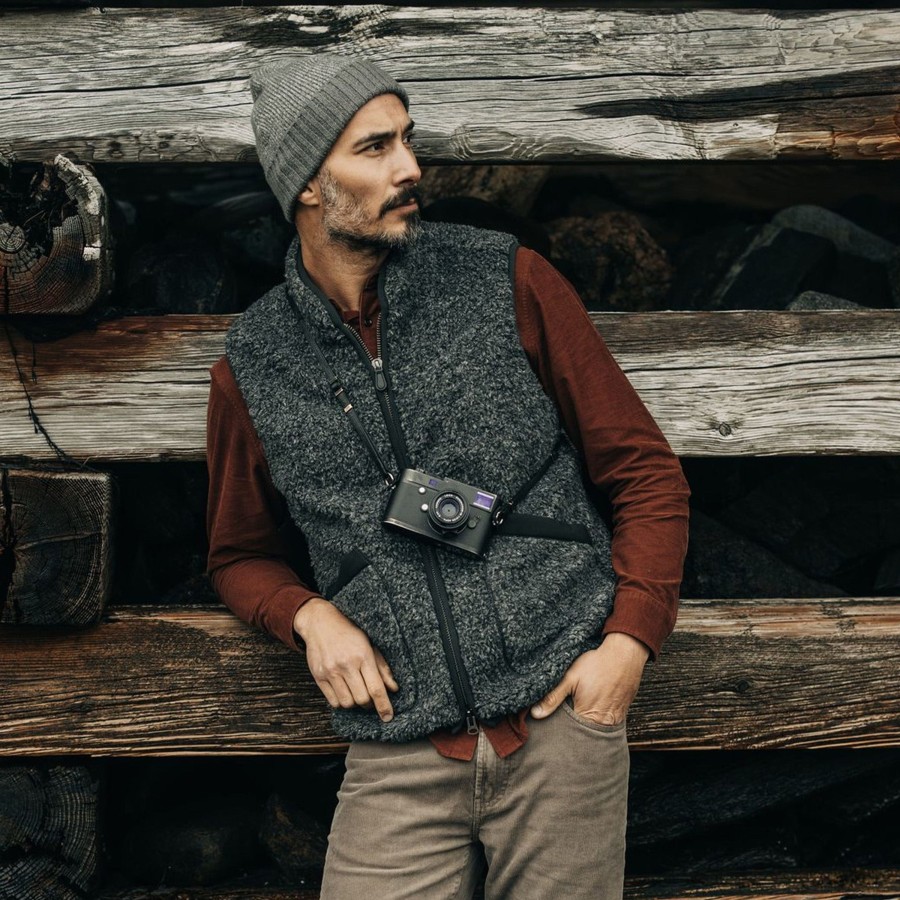 Outerwear Taylor Stitch | The Port Vest In Coal Marl Boucle Fleece